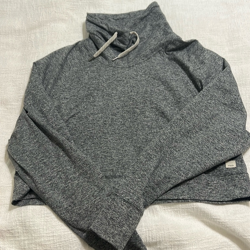 Vuori Cropped Sweatshirt